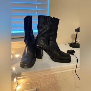 Tommy Hilfiger boots